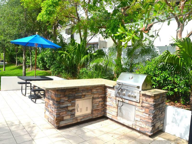 Riviera Luxury Living At River Oaks Marina And Tower Miami Bagian luar foto