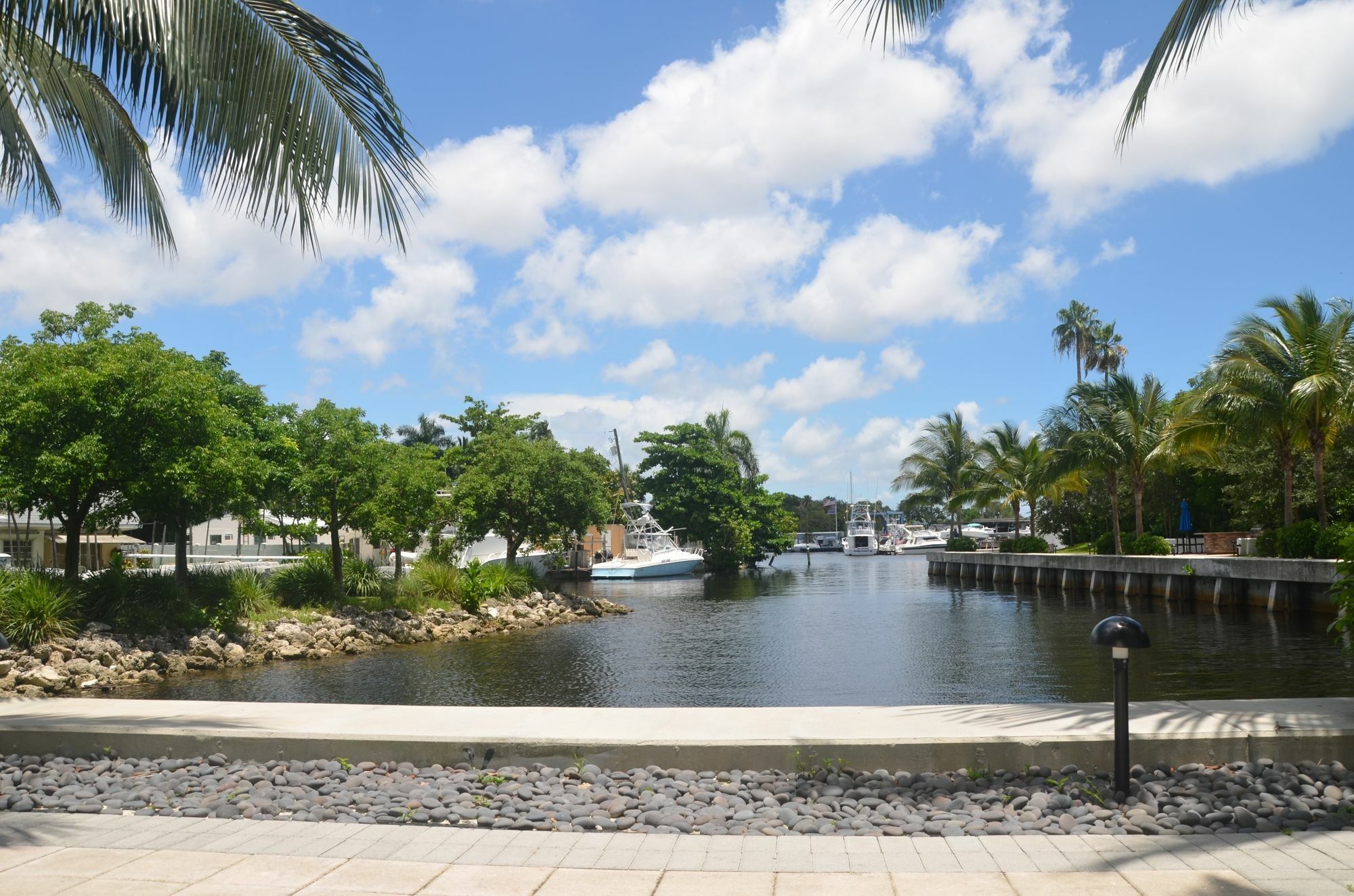 Riviera Luxury Living At River Oaks Marina And Tower Miami Bagian luar foto