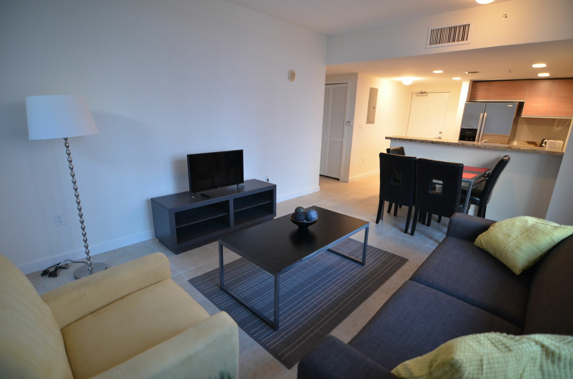 Riviera Luxury Living At River Oaks Marina And Tower Miami Bagian luar foto